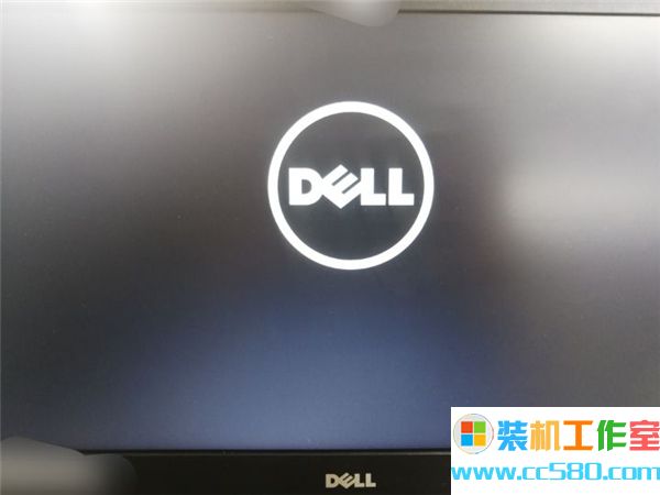 DELL笔记本开机卡在LOGO界面